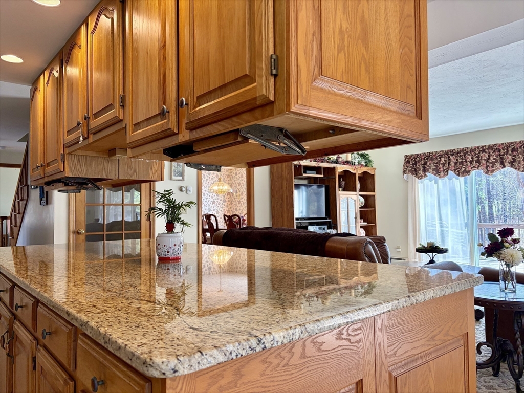 522 Greenville Road Ashby, MA 01431 - Photo 13 of 41