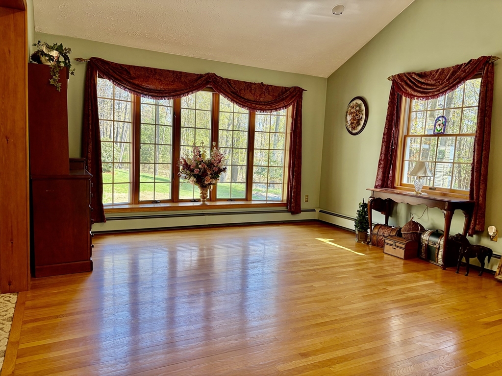 522 Greenville Road Ashby, MA 01431 - Photo 22 of 41