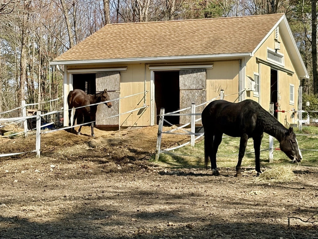 522 Greenville Road Ashby, MA 01431 - Photo 8 of 41
