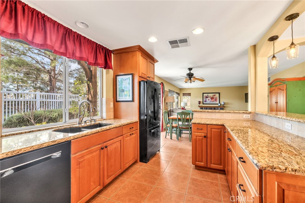 43922 Sassari Street Temecula, CA 92592 - Photo 9 of 38