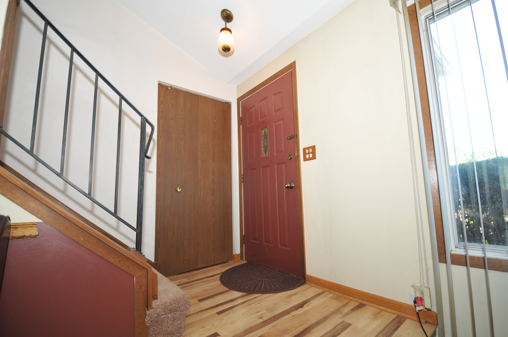 9 Brittany Lane Glendale Heights, IL 60139 - Photo 5 of 25