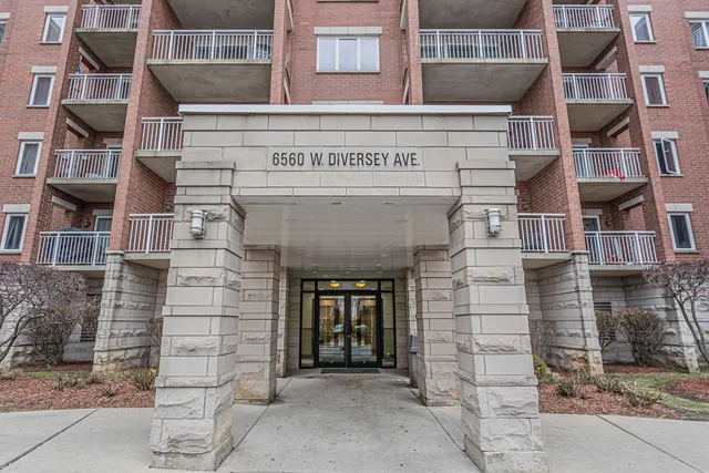 $350,000 | 6560 West Diversey Avenue, Unit 610, Chicago, IL 60707