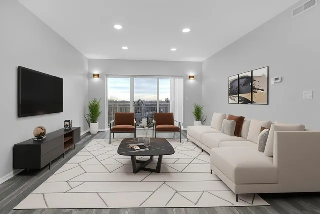 $350,000 | 6560 West Diversey Avenue, Unit 610, Chicago, IL 60707