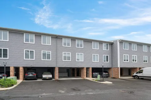 $819,000 | 206 Harbour Cove, Unit 206, Somers Point, NJ 08244