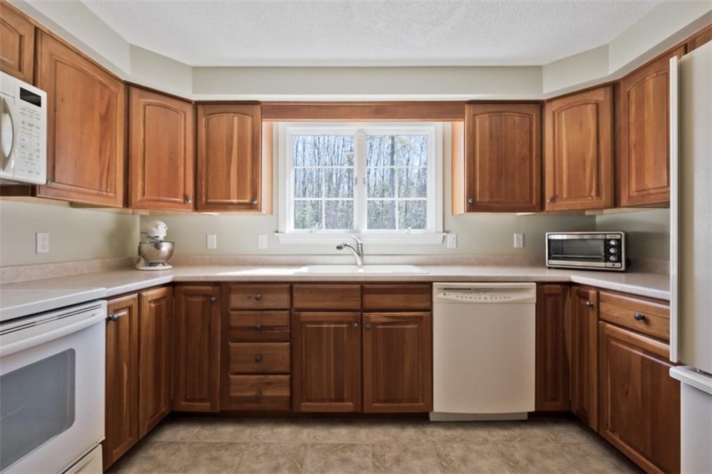 22 Tall Pines Road Scarborough, ME 04074 - Photo 10 of 35 Photo