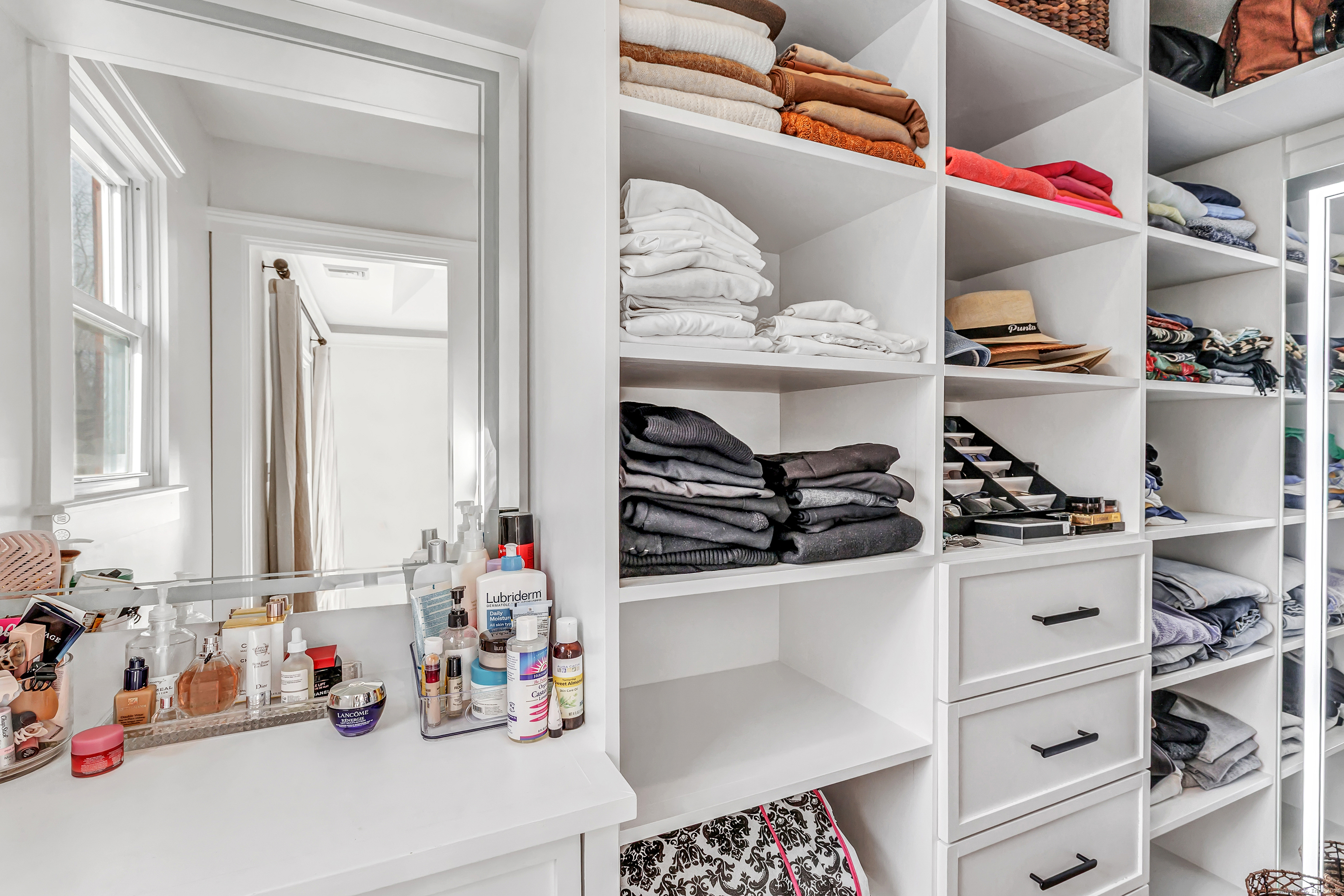 3 Great Meadow Road Danbury, CT 06811 - Photo 25 of 40 a kitchen with a stove and cabinets