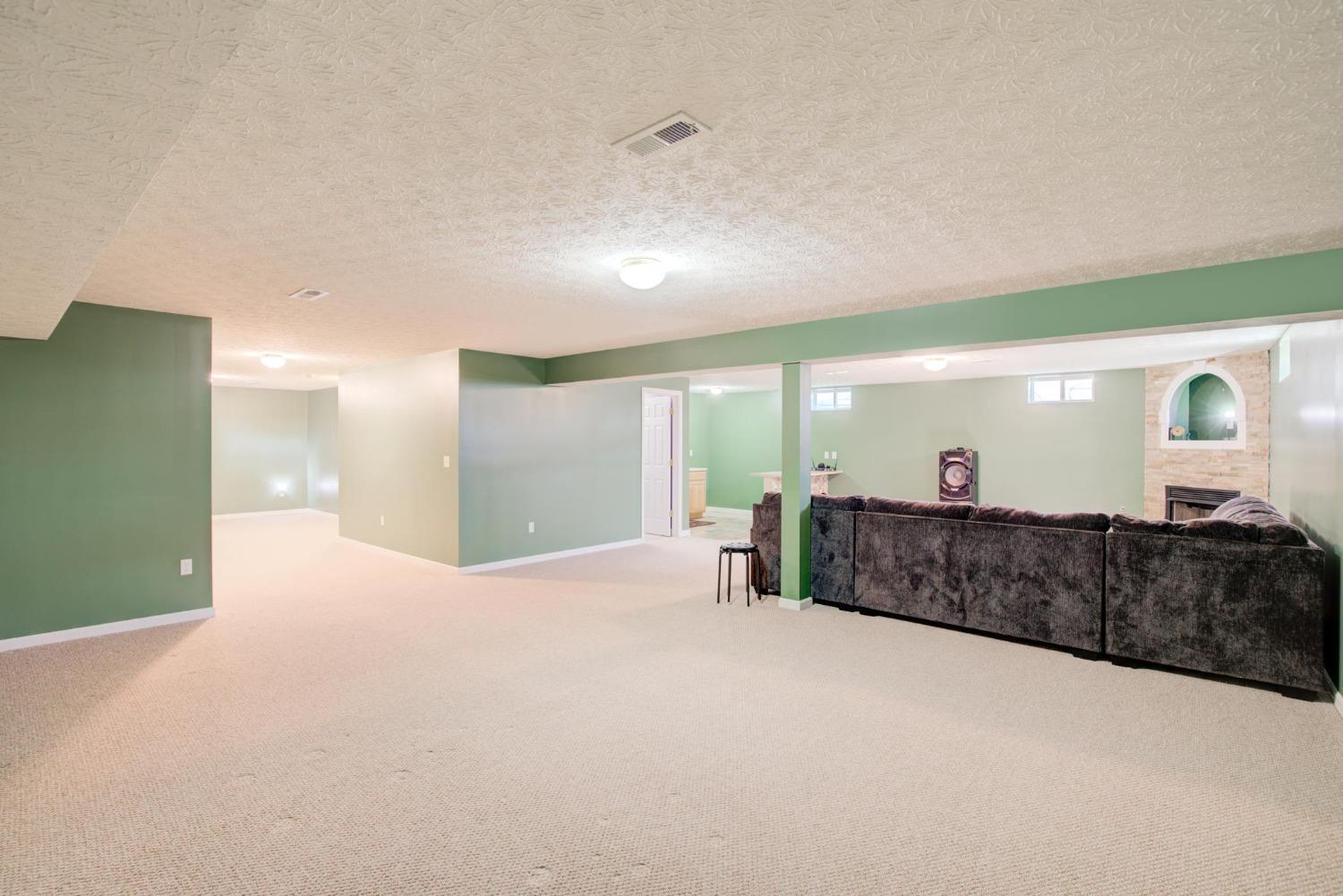 7284 Hunters Ridge Lane Cincinnati, OH 45247 - Photo 23 of 33 Gallery Image 23