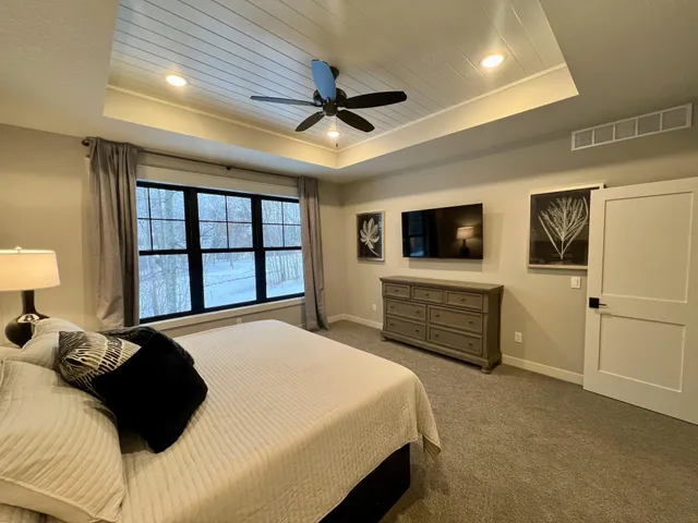 $1,270,000 | 24702 White Pine Drive, Nisswa, MN 56468