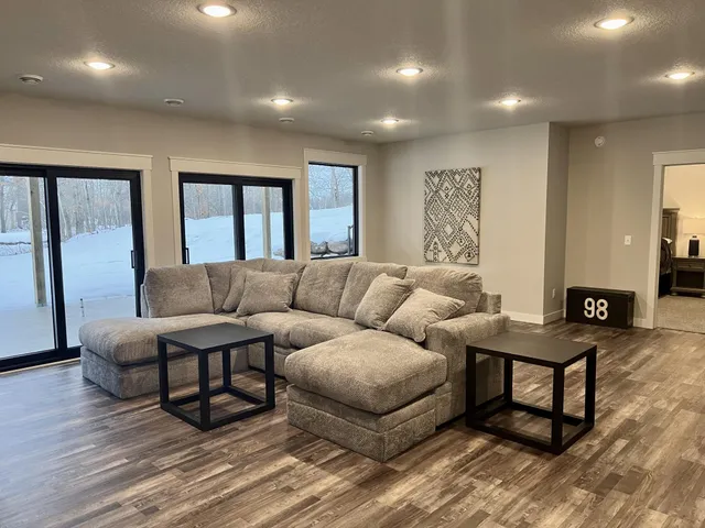 $1,270,000 | 24702 White Pine Drive, Nisswa, MN 56468