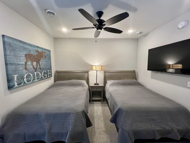 $1,270,000 | 24702 White Pine Drive, Nisswa, MN 56468