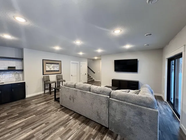 $1,270,000 | 24702 White Pine Drive, Nisswa, MN 56468