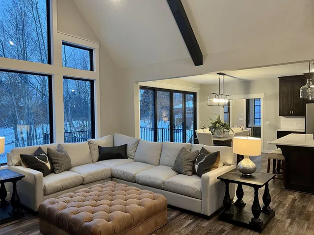 $1,270,000 | 24702 White Pine Drive, Nisswa, MN 56468