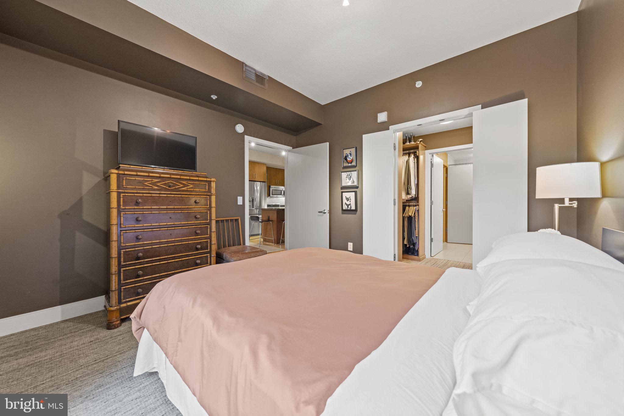 910 M Street Northwest, Unit 906 Washington, DC 20001 - Photo 11 of 21