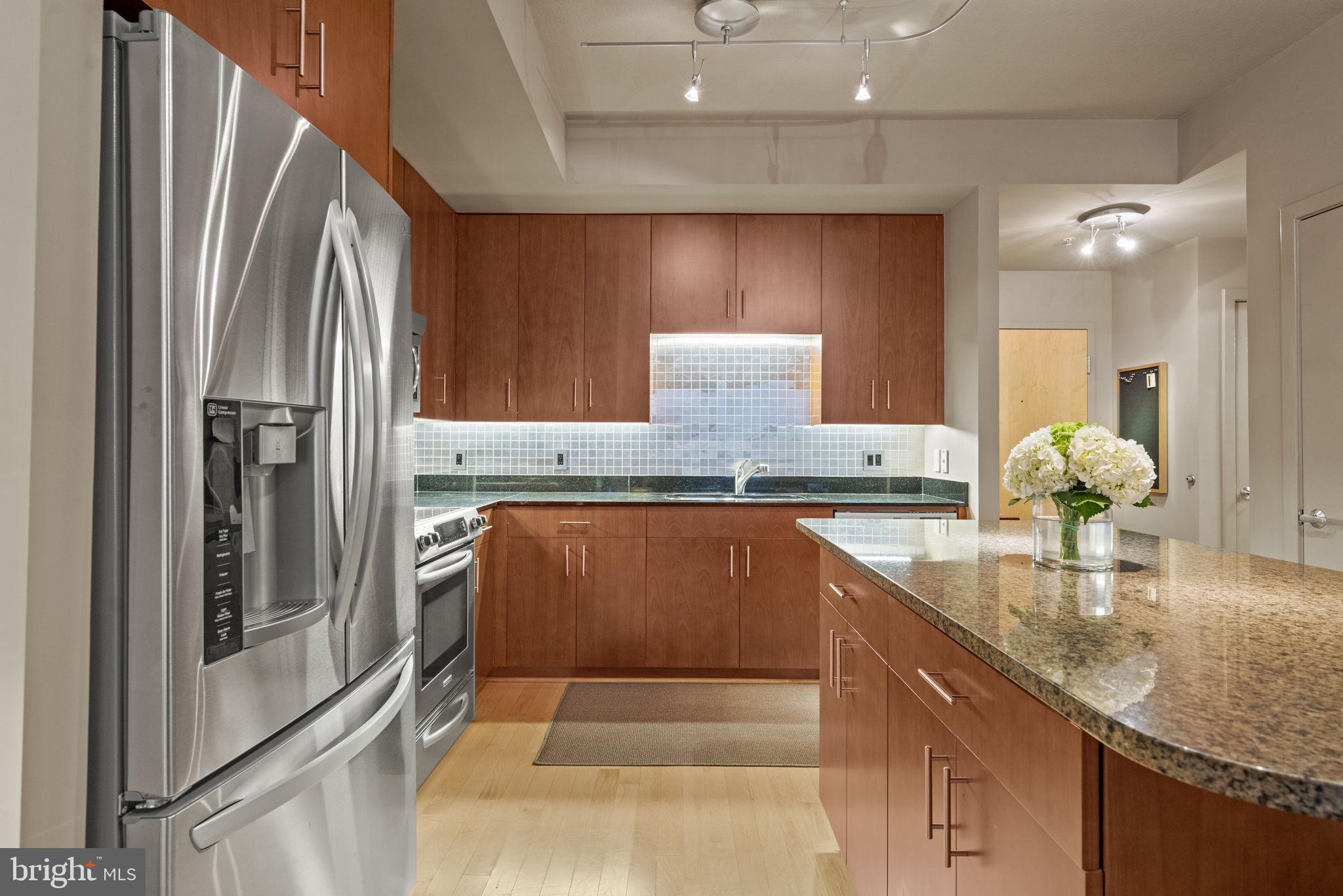 910 M Street Northwest, Unit 906 Washington, DC 20001 - Photo 5 of 21