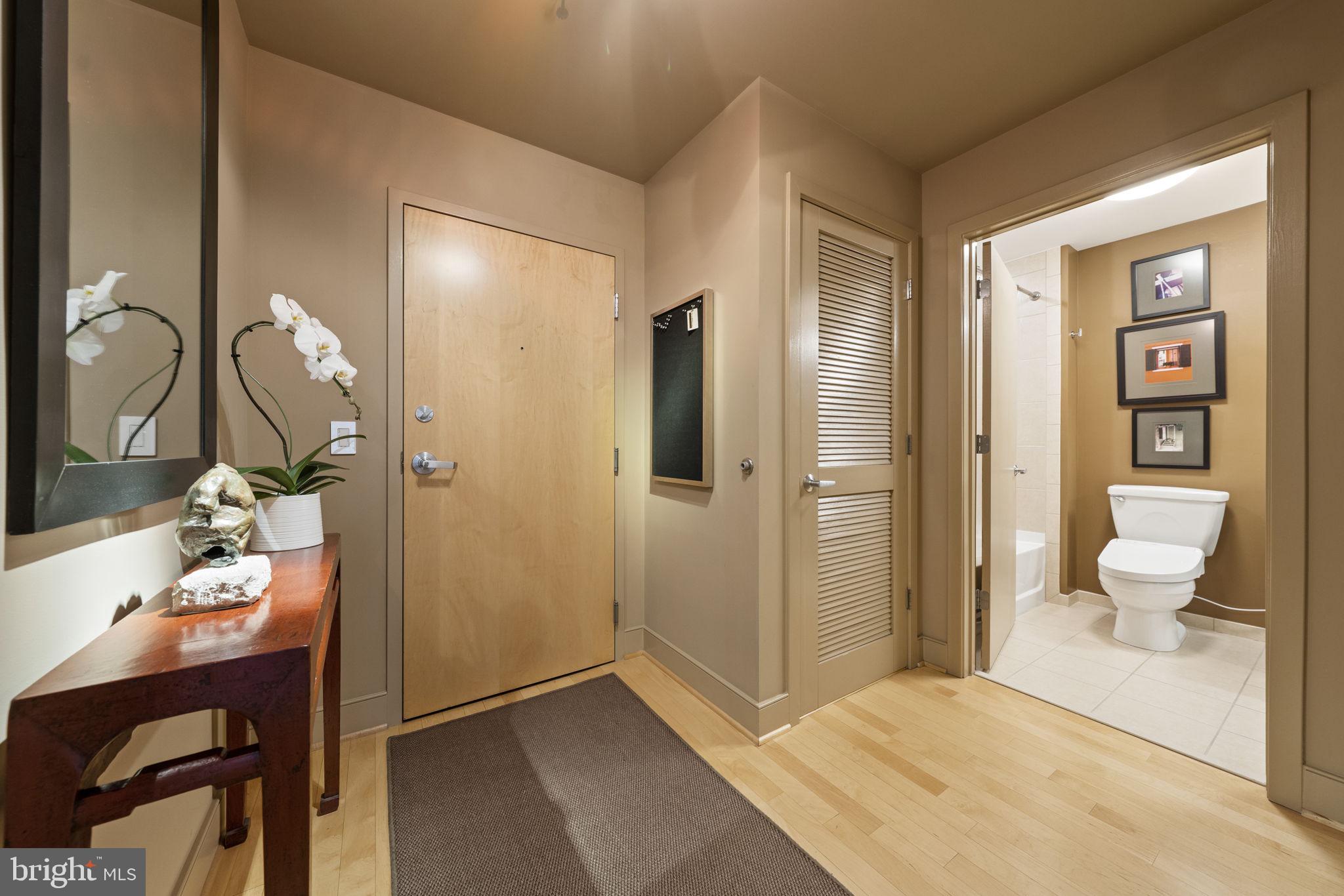 910 M Street Northwest, Unit 906 Washington, DC 20001 - Photo 6 of 21