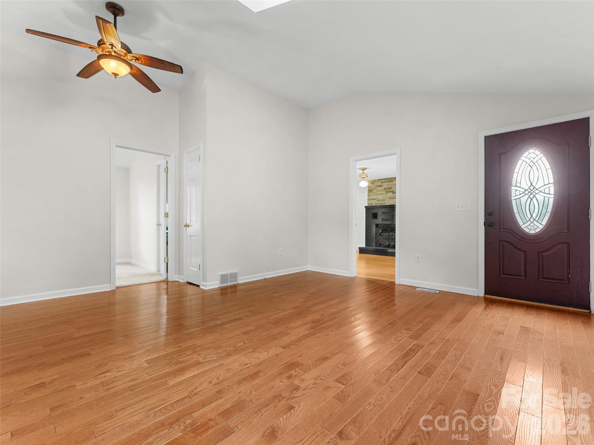 1705 Willow Road Hendersonville, NC 28739 - Photo 6 of 30