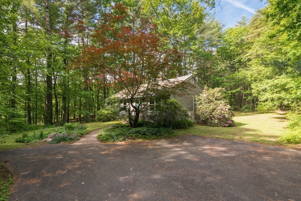 91 Gulf Road Belchertown, MA 01007 - Photo 36 of 39 Gallery Image 36