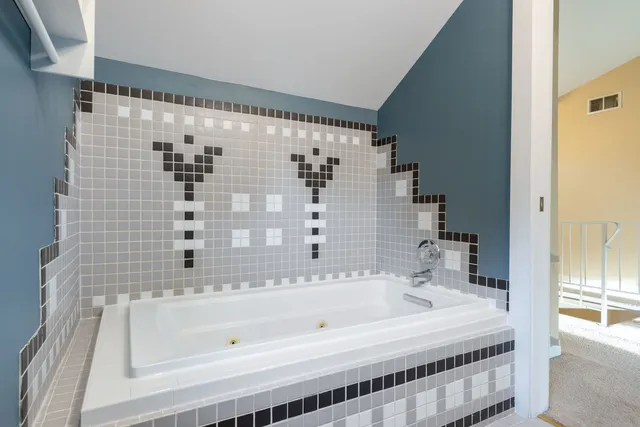 $529,900 | 405 South Gilbert Avenue, La Grange, IL 60525