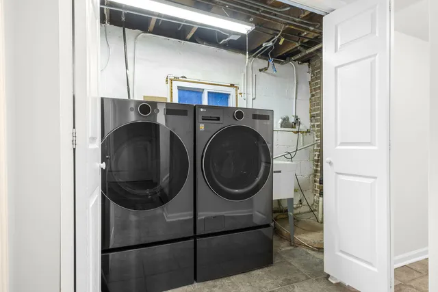 $529,900 | 405 South Gilbert Avenue, La Grange, IL 60525