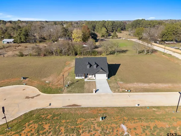 $349,999 | 105 West Teal Drive, Troup, TX 75789