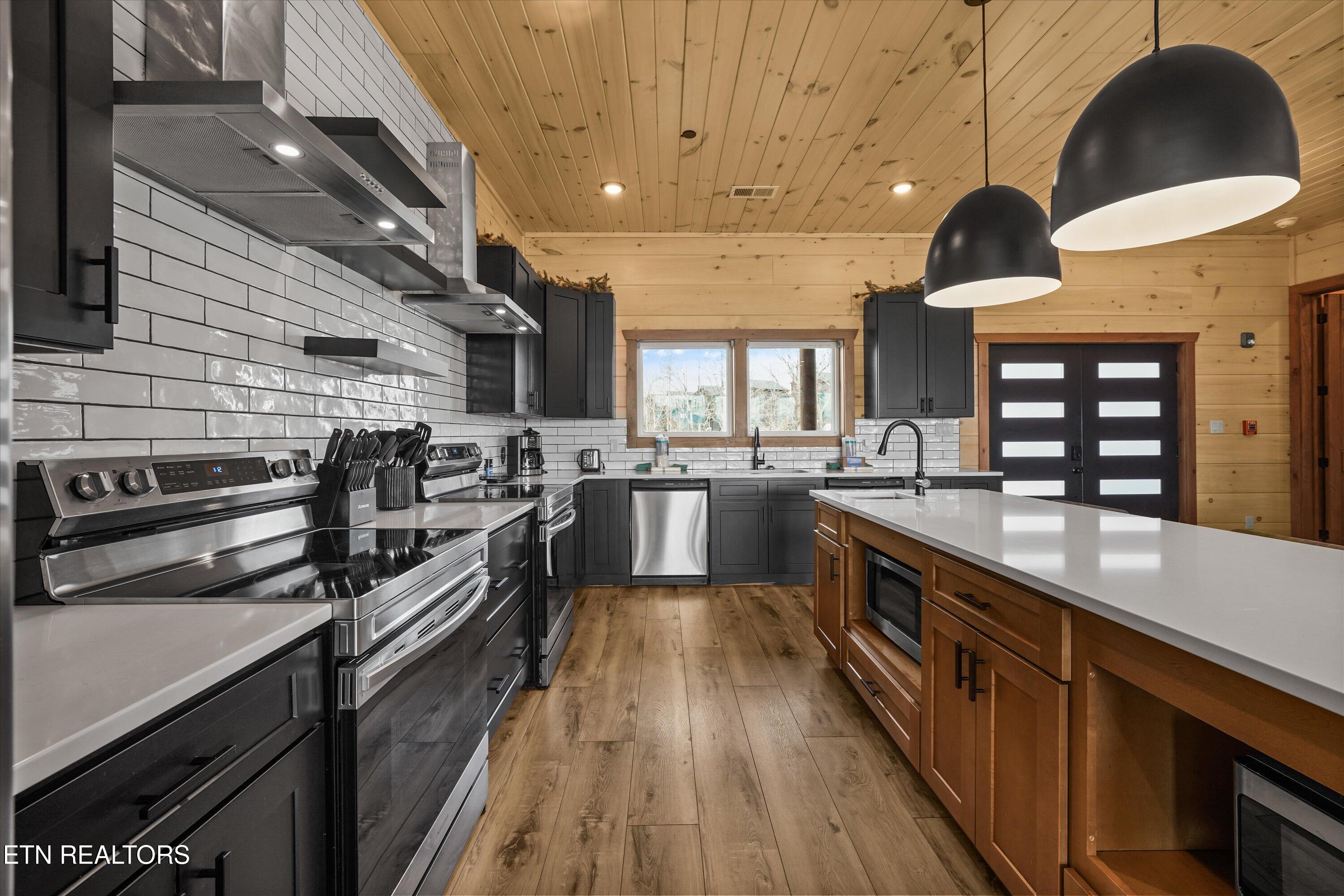 1258 Reedmont Way Sevierville, TN 37876 - Photo 15 of 60 015-1258 Reedmont Wy16