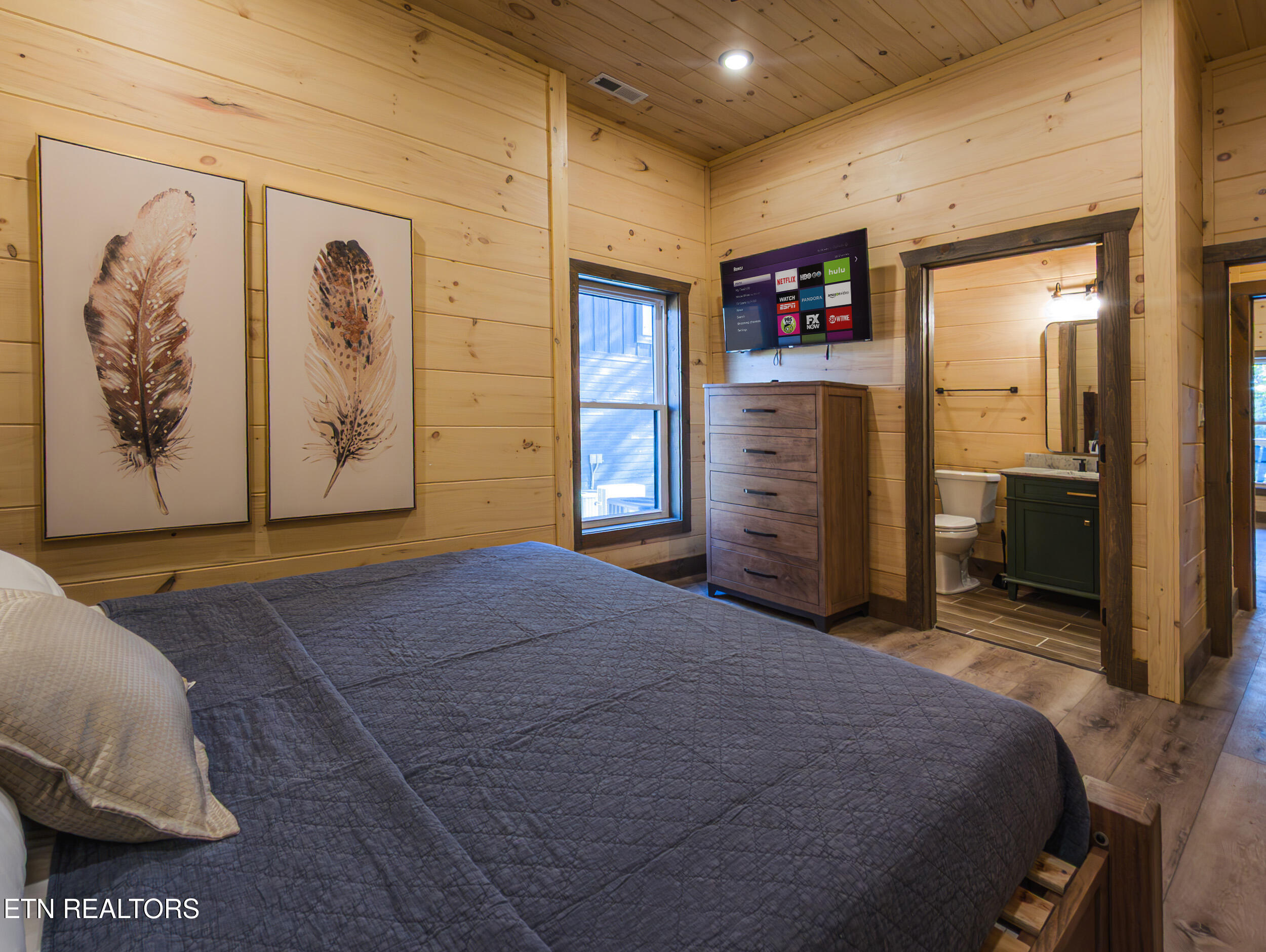 1258 Reedmont Way Sevierville, TN 37876 - Photo 44 of 55 PXL_20241009_194804937.RAW-02.ORIGINAL-E