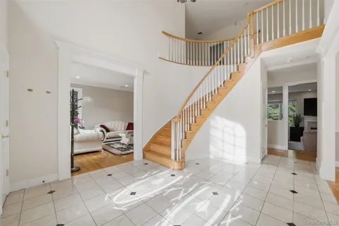 $2,795,000 | 19 Shelley Lane, West Harrison, NY 10604