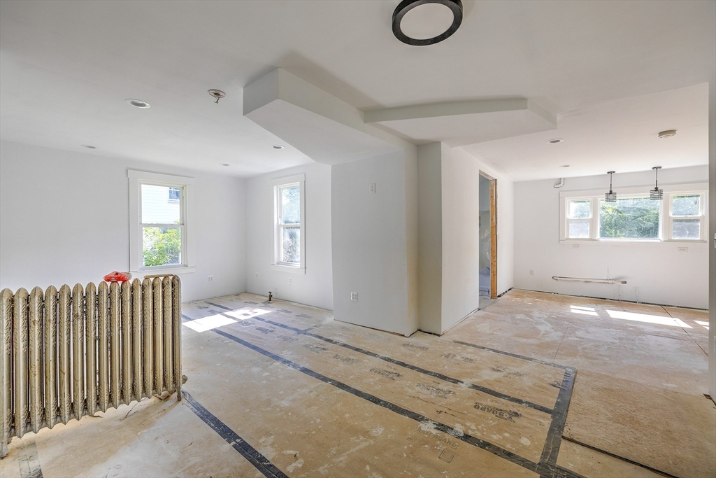 136 Quaboag Street Warren, MA 01083 - Photo 10 of 38