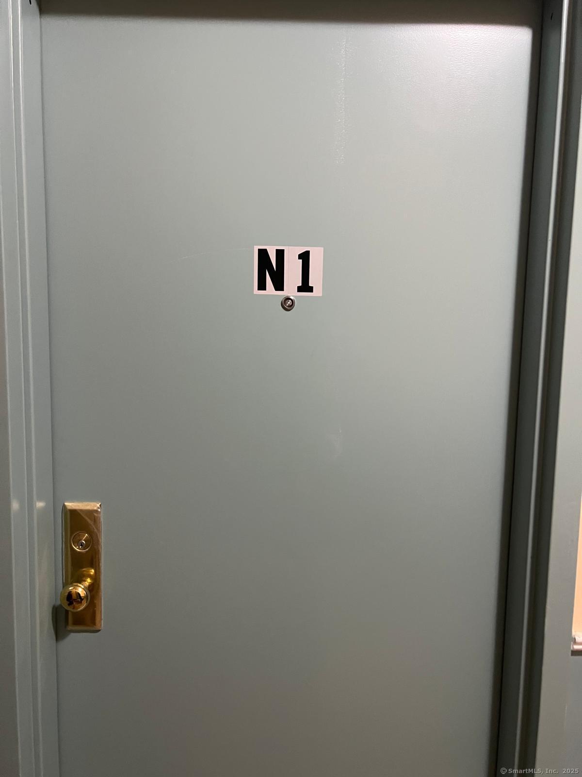 79 Barbour Street, Unit N1 Hartford, CT 06120 - Photo 2 of 6 close up of a wall