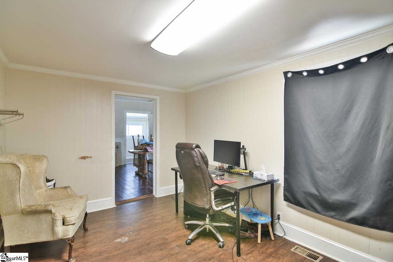 1706 Patterson Plant Road Enoree, SC 29335 - Photo 13 of 32 Gallery Image 13