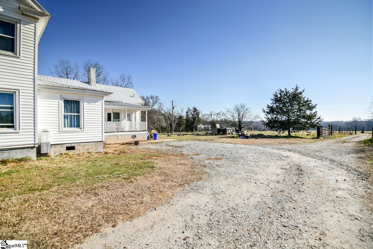 1706 Patterson Plant Road Enoree, SC 29335 - Photo 27 of 32 Gallery Image 27