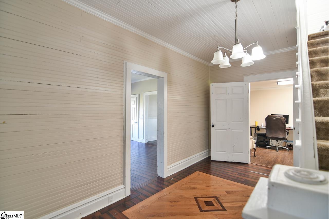 1706 Patterson Plant Road Enoree, SC 29335 - Photo 9 of 32 Gallery Image 9