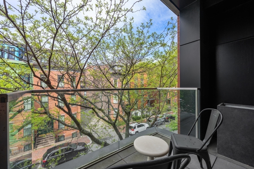 7 East Springfield Street, Unit 3B Boston, MA 02118 - Photo 13 of 36