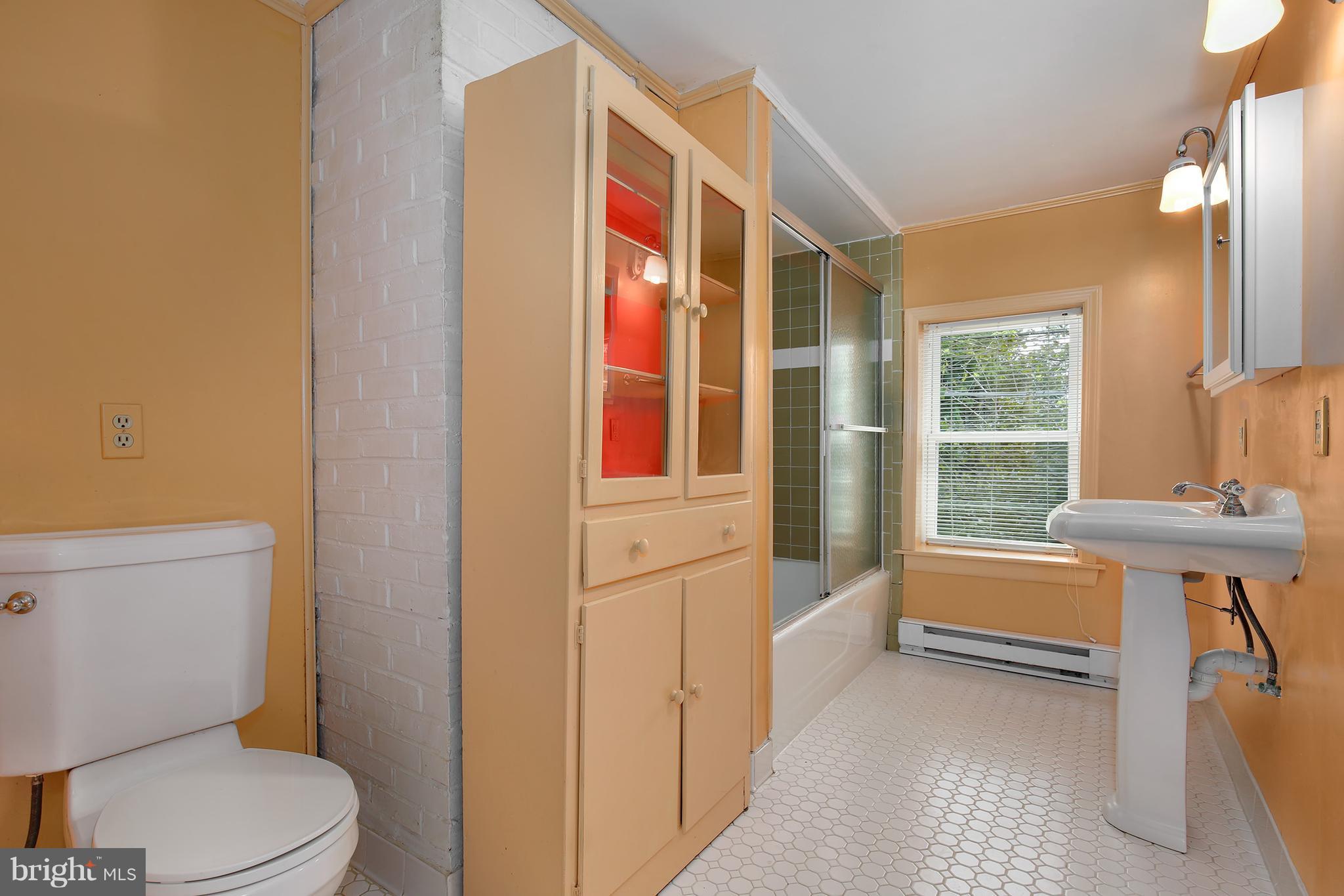 410 North Clear Ridge Road Union Bridge, MD 21791 - Photo 22 of 28 Bath