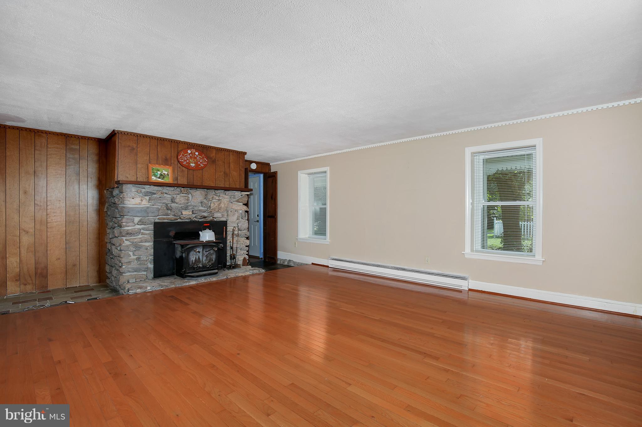 410 North Clear Ridge Road Union Bridge, MD 21791 - Photo 6 of 28 Family Room