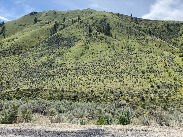 $180,000 | 1585 Pitcher Canyon Road, Wenatchee, WA 98801