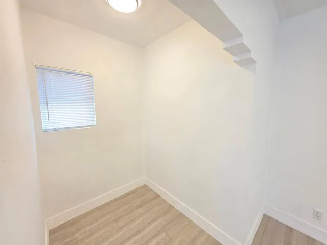 $1,249,900 | 560 Northeast 15th Avenue, Fort Lauderdale, FL 33301