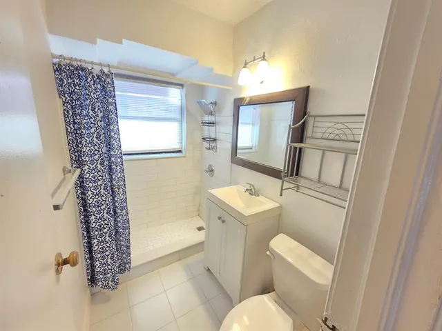 $1,249,900 | 560 Northeast 15th Avenue, Fort Lauderdale, FL 33301