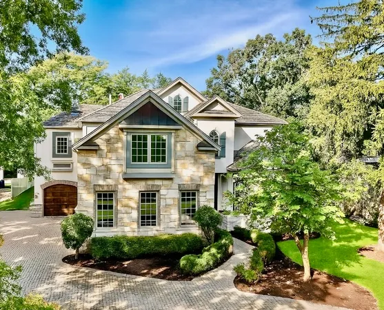 $1,900,000 | 580 Greenwood Road, Northbrook, IL 60062
