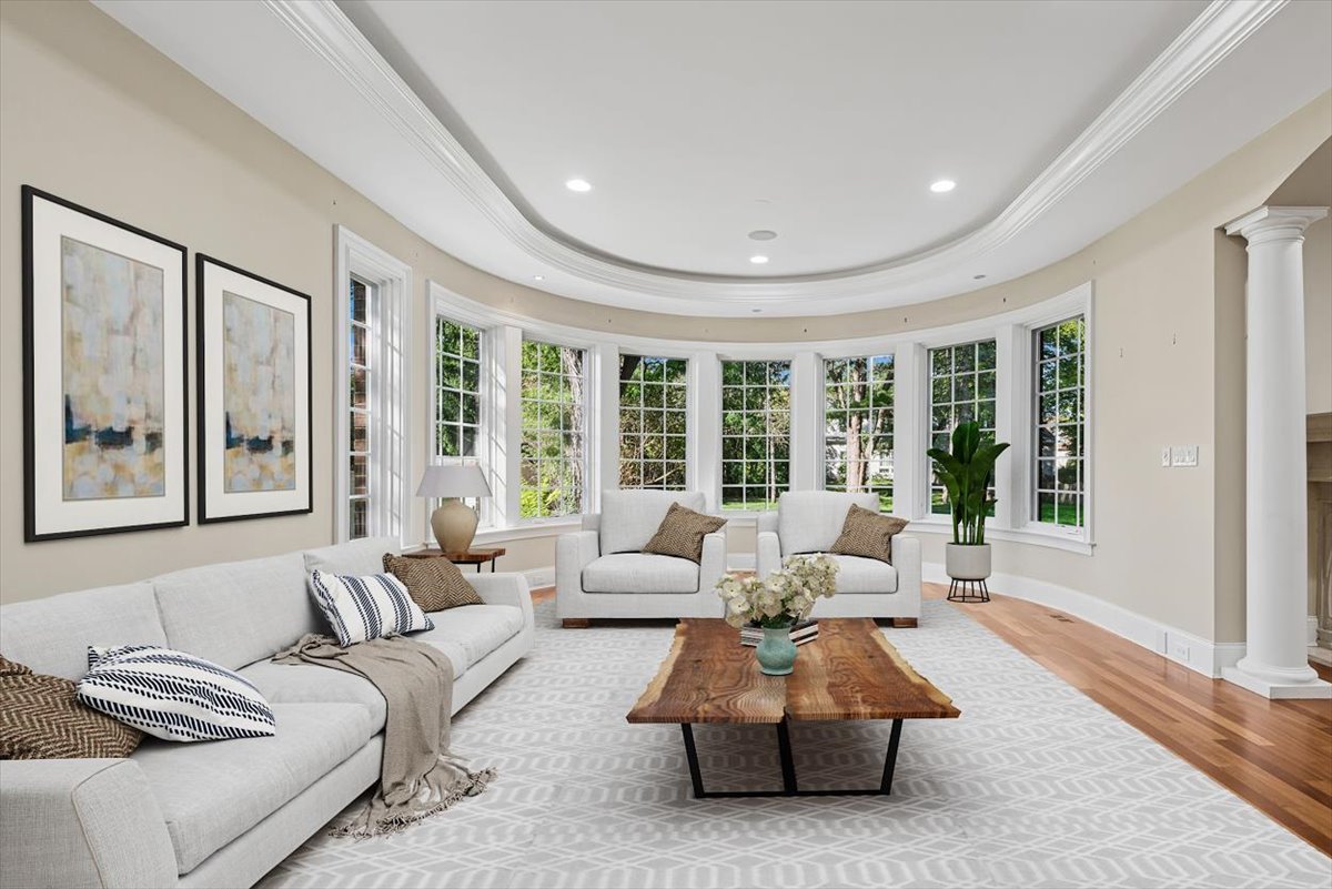 580 Greenwood Road Northbrook, IL 60062 - Photo 13 of 57