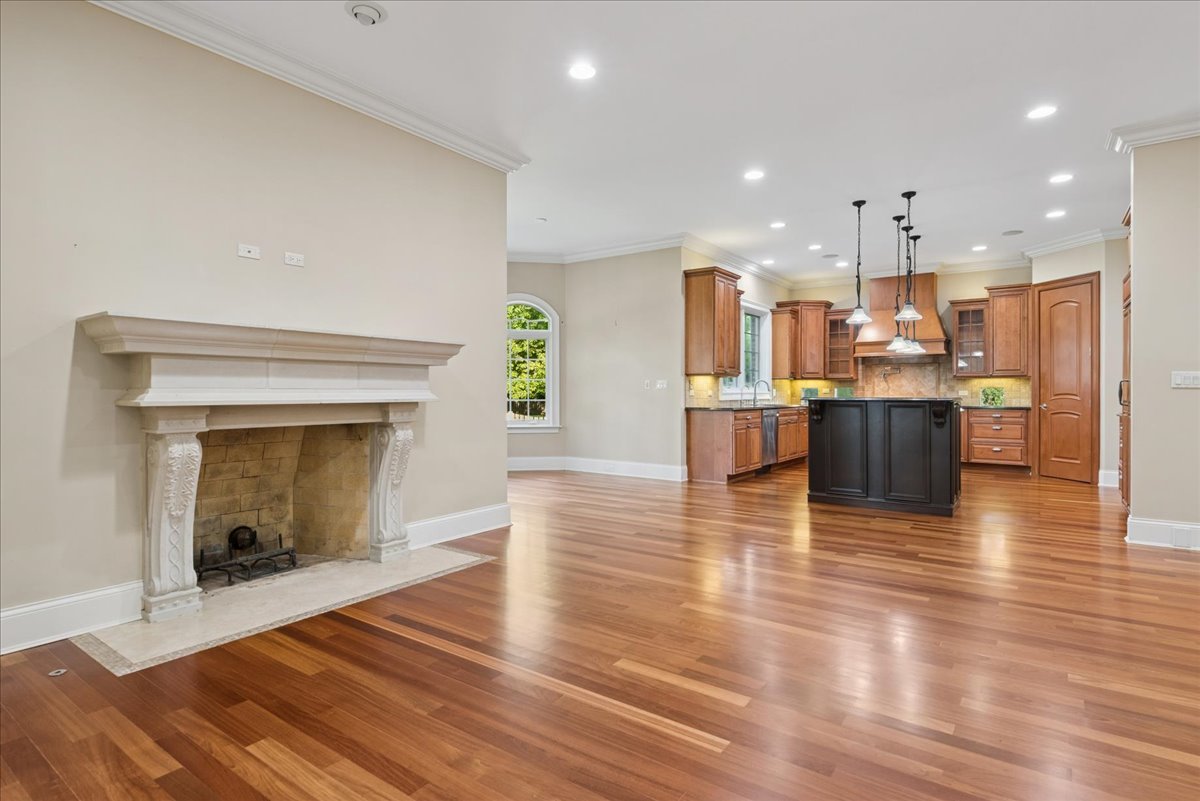 580 Greenwood Road Northbrook, IL 60062 - Photo 14 of 57