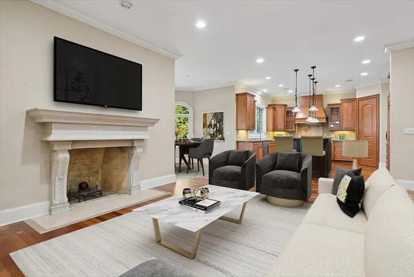 $1,900,000 | 580 Greenwood Road, Northbrook, IL 60062