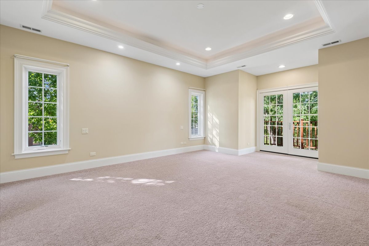 580 Greenwood Road Northbrook, IL 60062 - Photo 20 of 57