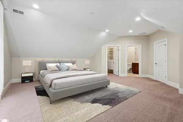 $1,900,000 | 580 Greenwood Road, Northbrook, IL 60062