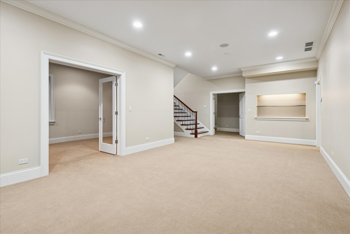 580 Greenwood Road Northbrook, IL 60062 - Photo 42 of 57