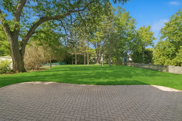 $1,900,000 | 580 Greenwood Road, Northbrook, IL 60062