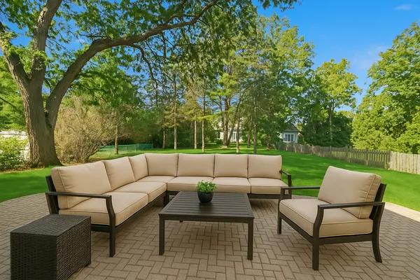 $1,900,000 | 580 Greenwood Road, Northbrook, IL 60062