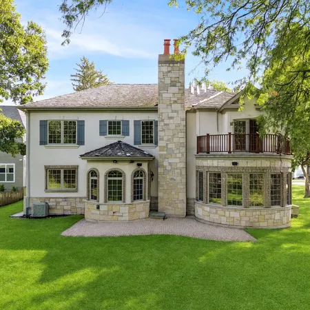 $1,900,000 | 580 Greenwood Road, Northbrook, IL 60062