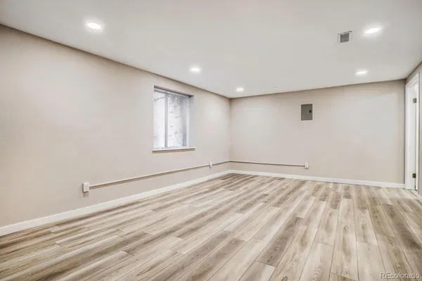 $2,950 | 11962 East Maple Avenue, Aurora, CO 80012