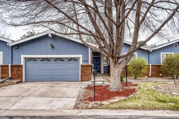$2,950 | 11962 East Maple Avenue, Aurora, CO 80012